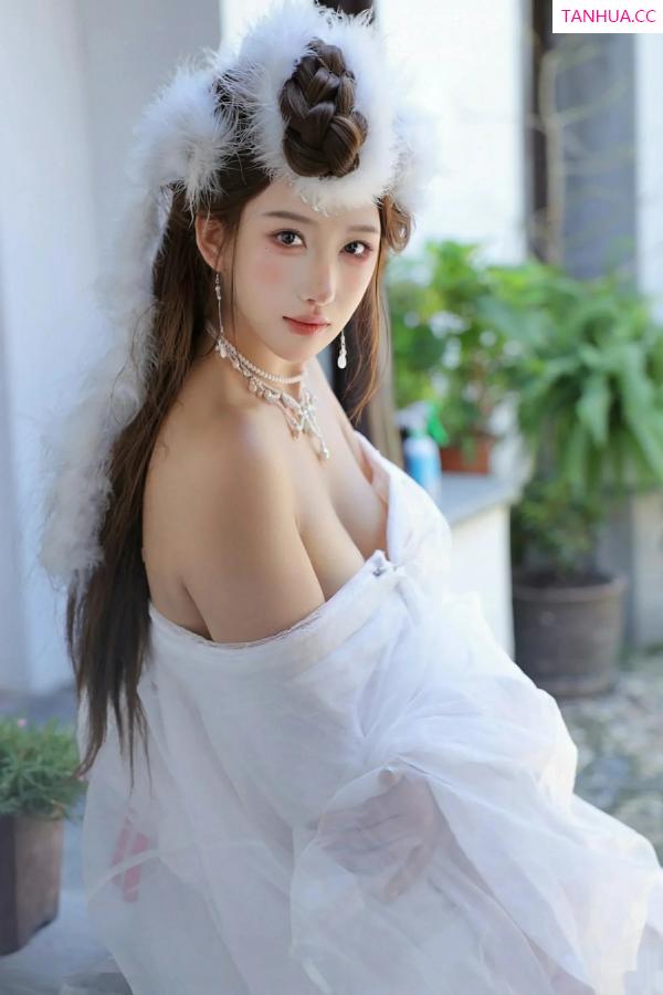   [XiuRen]高清写真图 2025.10.09 No.10843 金允希Yuki 低胸长裙第18张图片